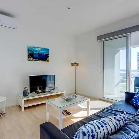 Modern Sea-view In A Prime Location Apartamento *